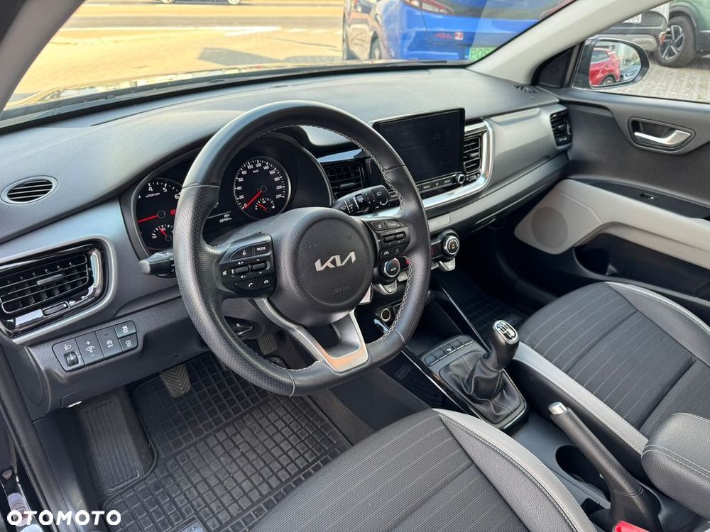 Kia Stonic - 5