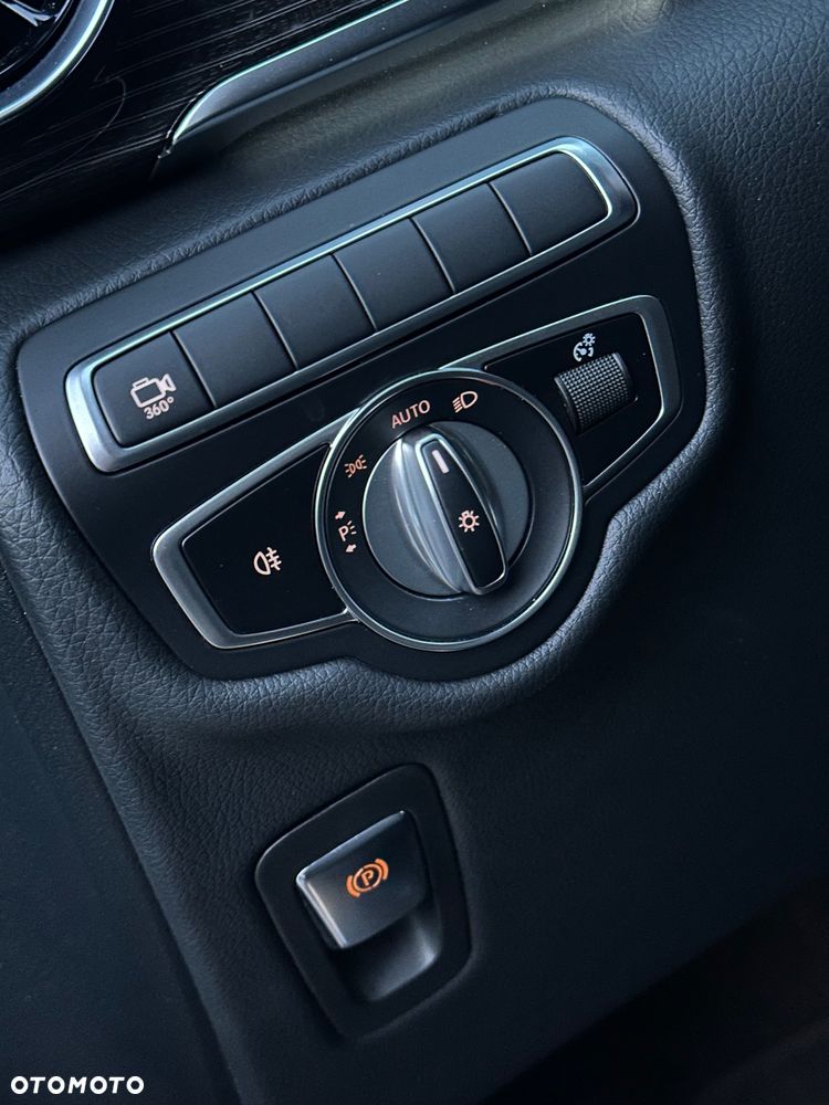 Mercedes-Benz Klasa V 220 d lang 9G-TRONIC Avantgarde - 23