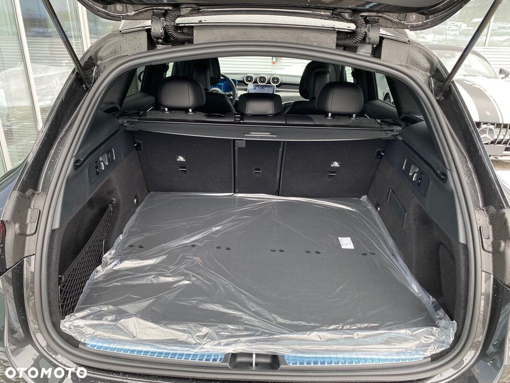 Mercedes-Benz GLC - 26