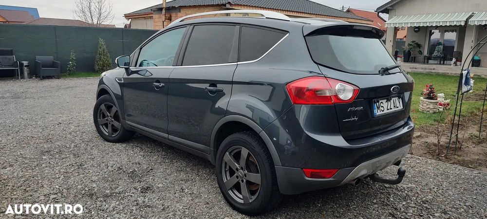 Ford Kuga 2.0 TDCi 2x4 Titanium - 13
