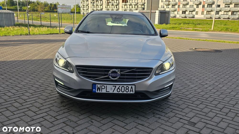Volvo V60 T5 Kinetic - 11