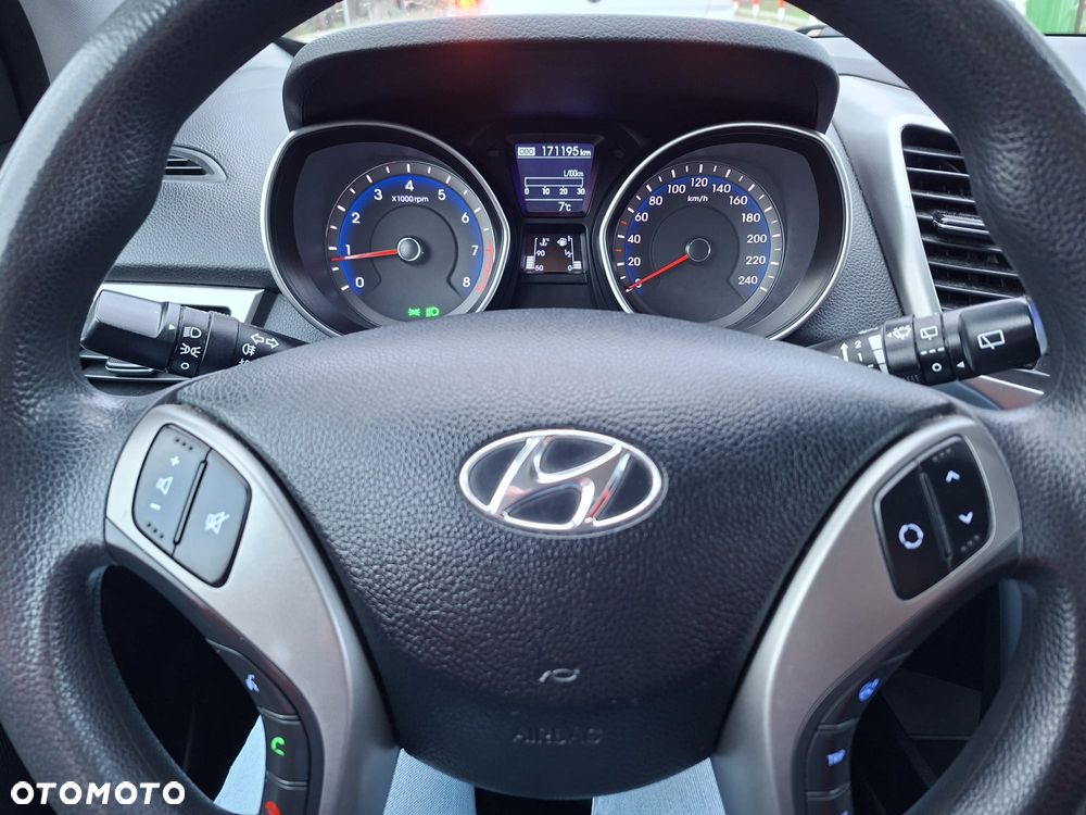 Hyundai i30 - 12