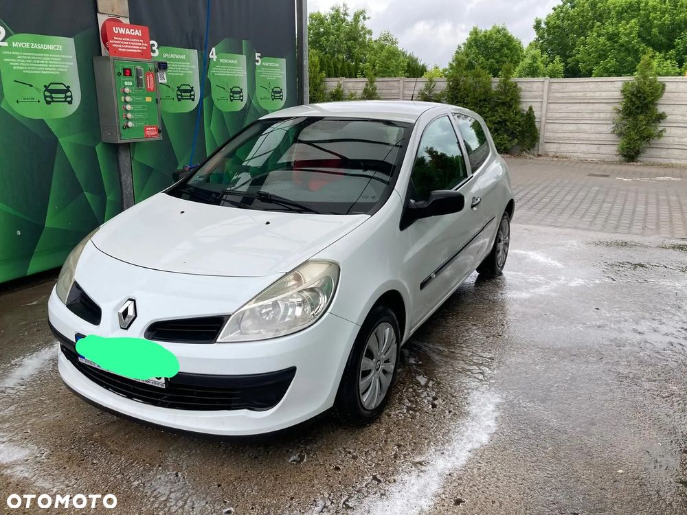 Renault Clio 1.5 dCi Alize - 4