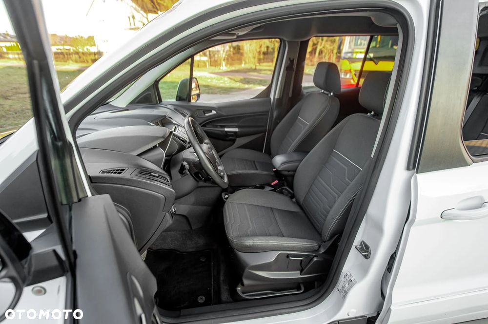 Ford Tourneo Connect - 20