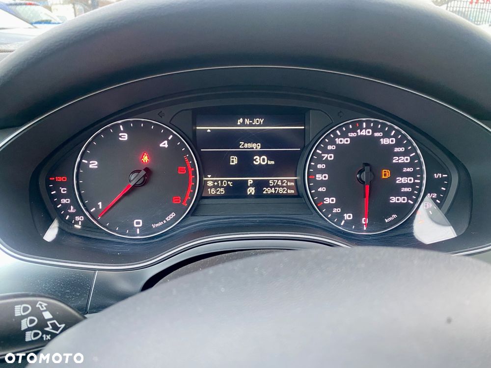 Audi A6 Avant - 16