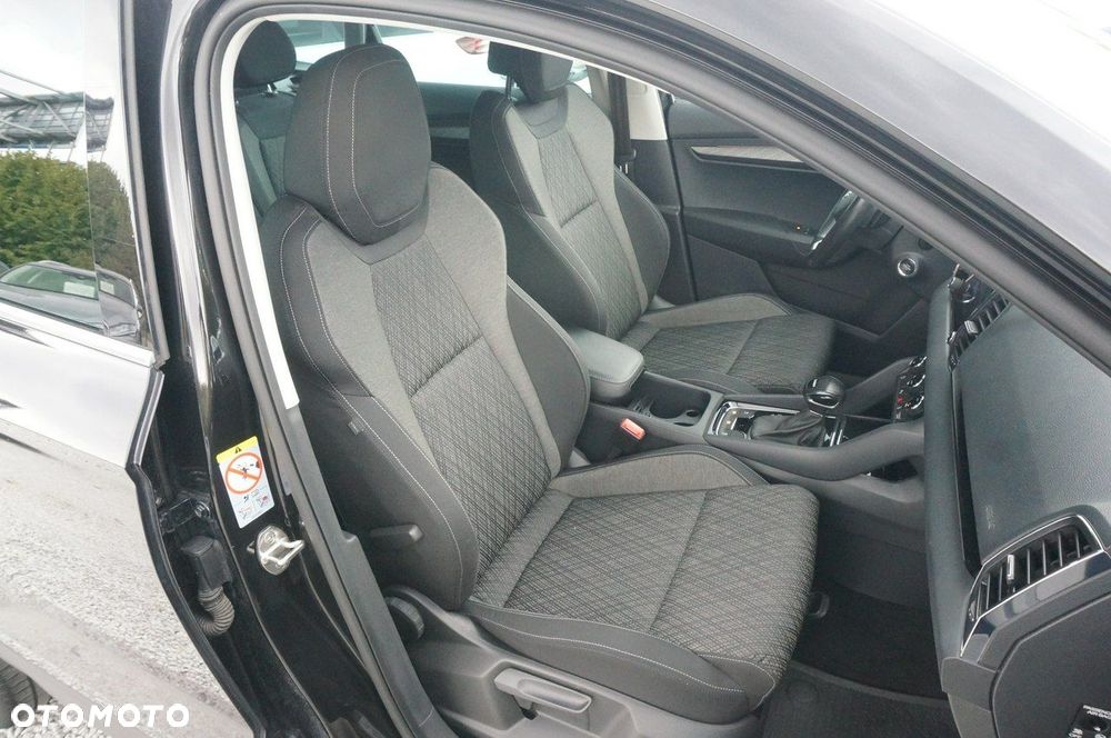 Skoda Karoq 2.0 TDI SCR 4x2 Style DSG - 28