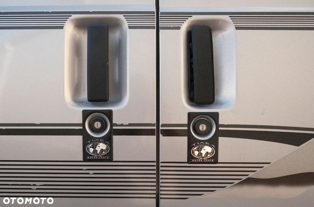 Chevrolet Astro 4.3i V6 - 12
