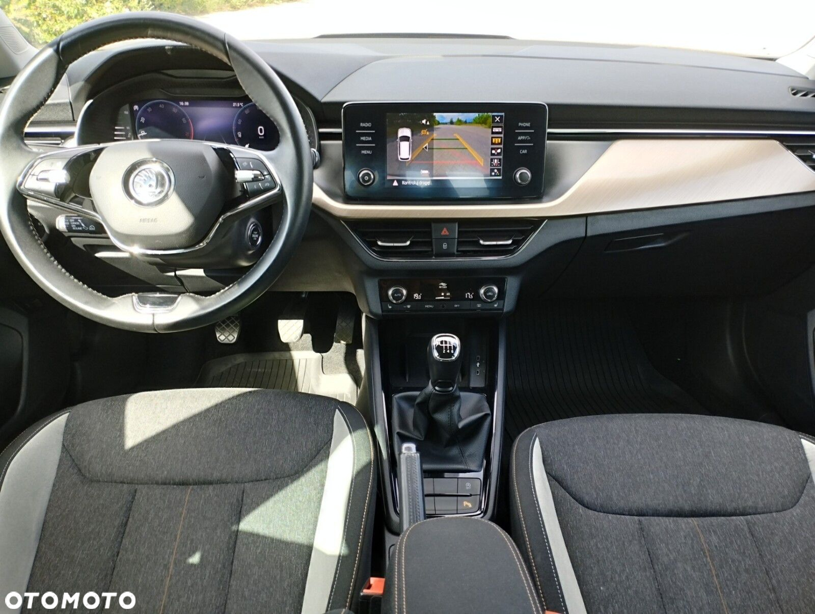 Skoda Kamiq 1.0 TSI Style - 9