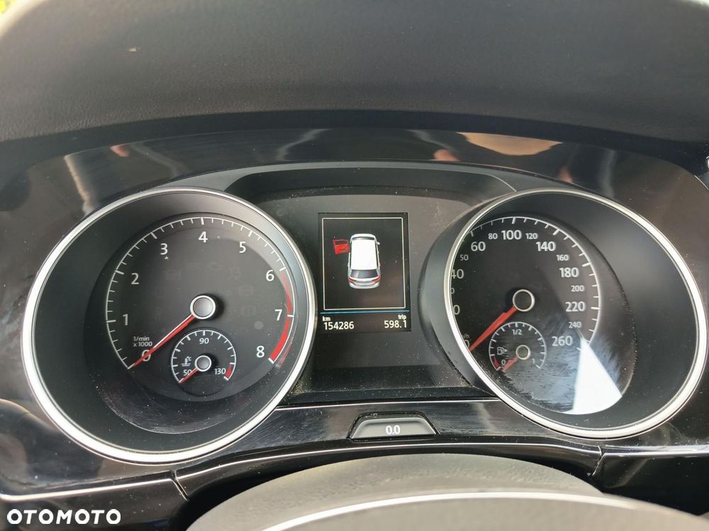 Volkswagen Touran - 13