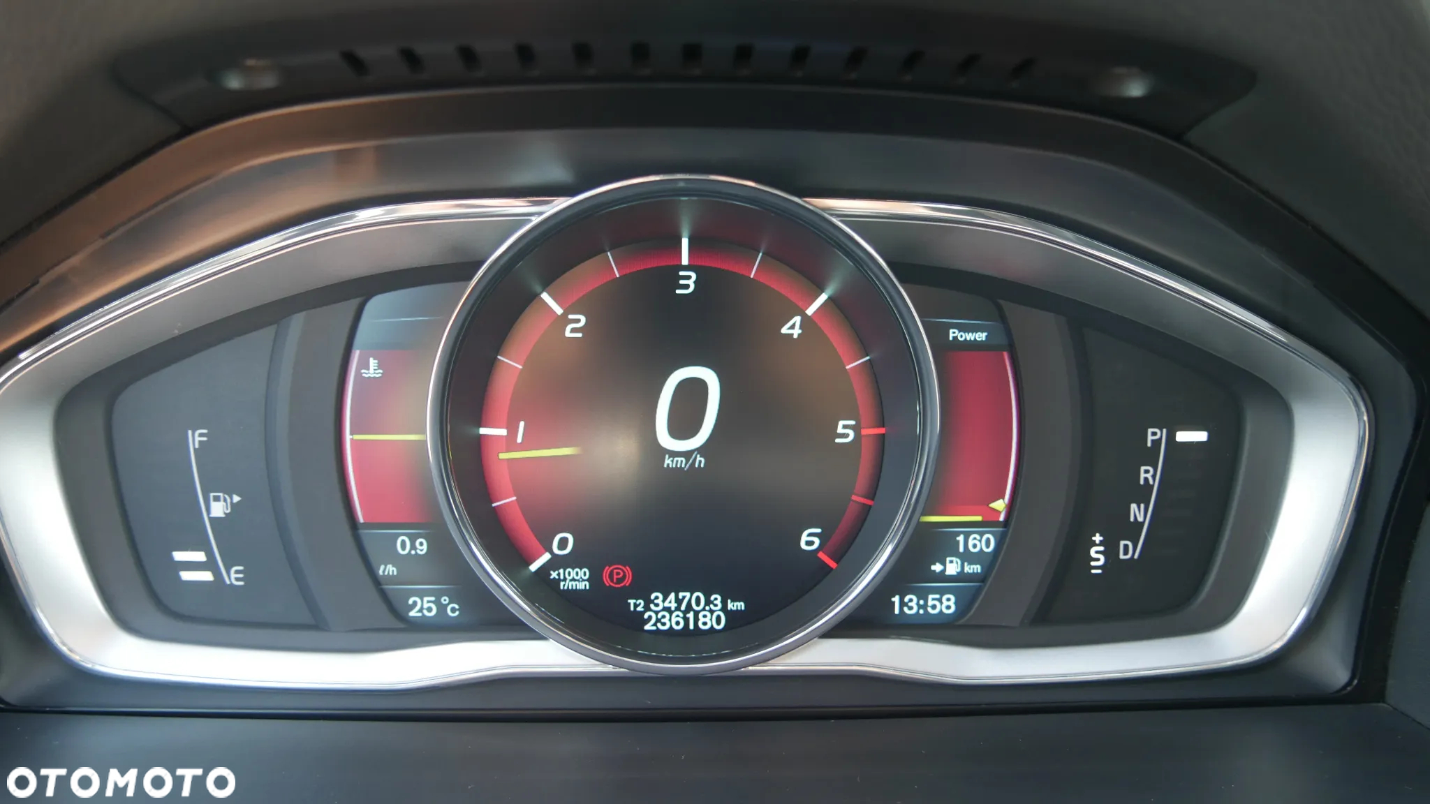 Volvo V70 D4 Drive-E Momentum - 23