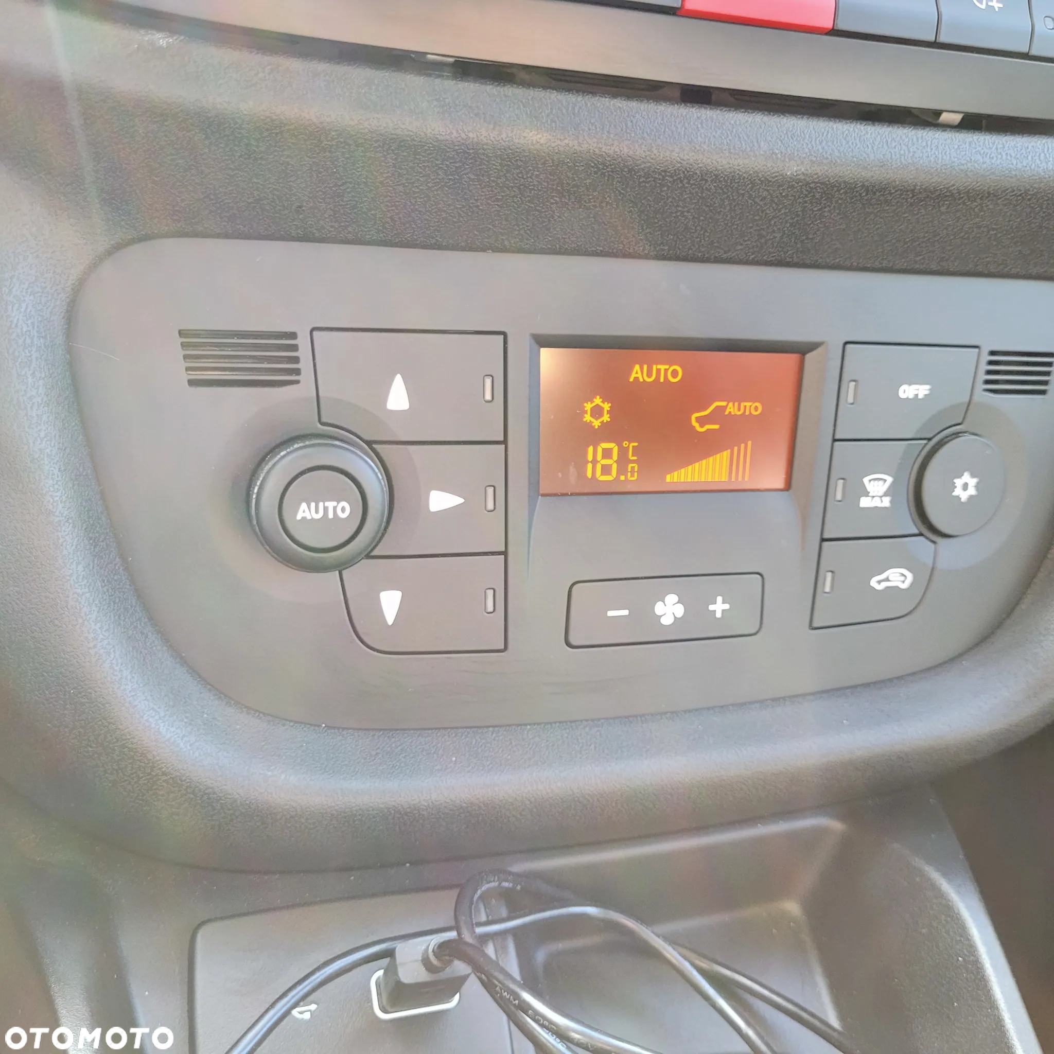 Fiat Doblo Kombi 1.6 MJ Dynamic - 17