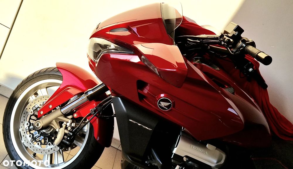 Honda CTX - 34