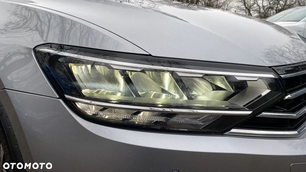 Volkswagen Passat Variant - 11