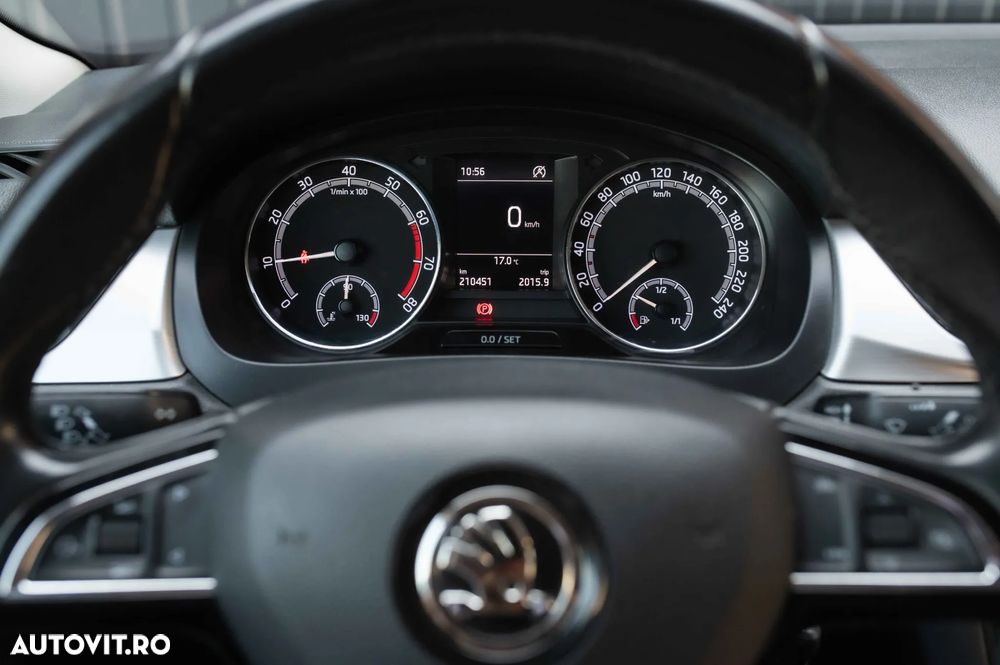 Skoda RAPID 1.0 TSI Ambition - 17
