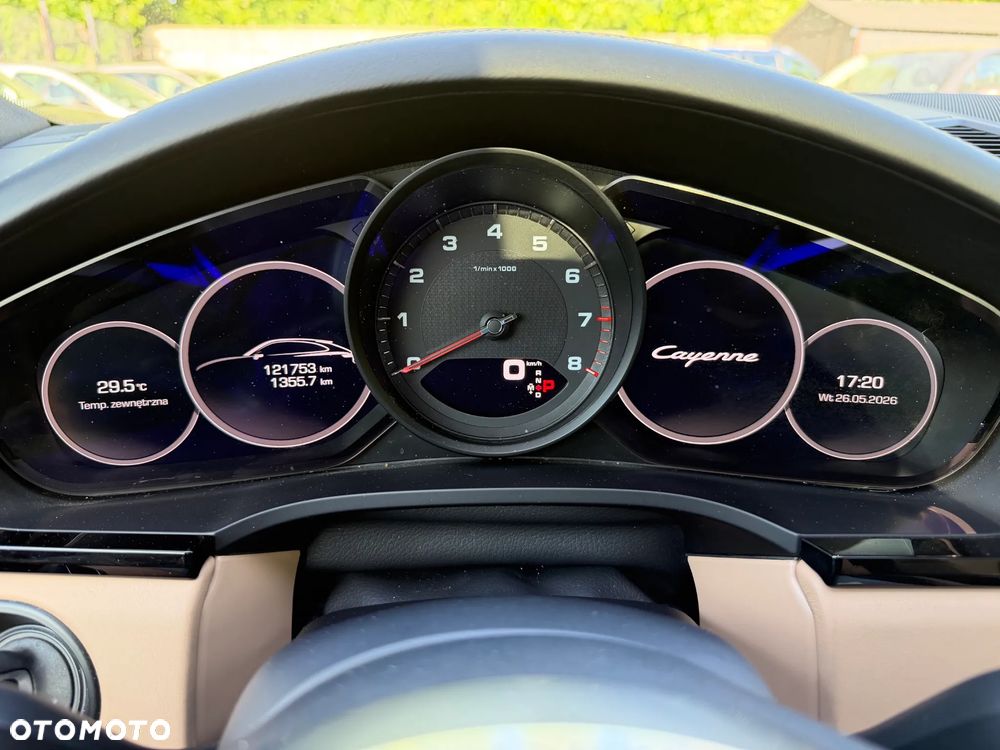 Porsche Cayenne - 11