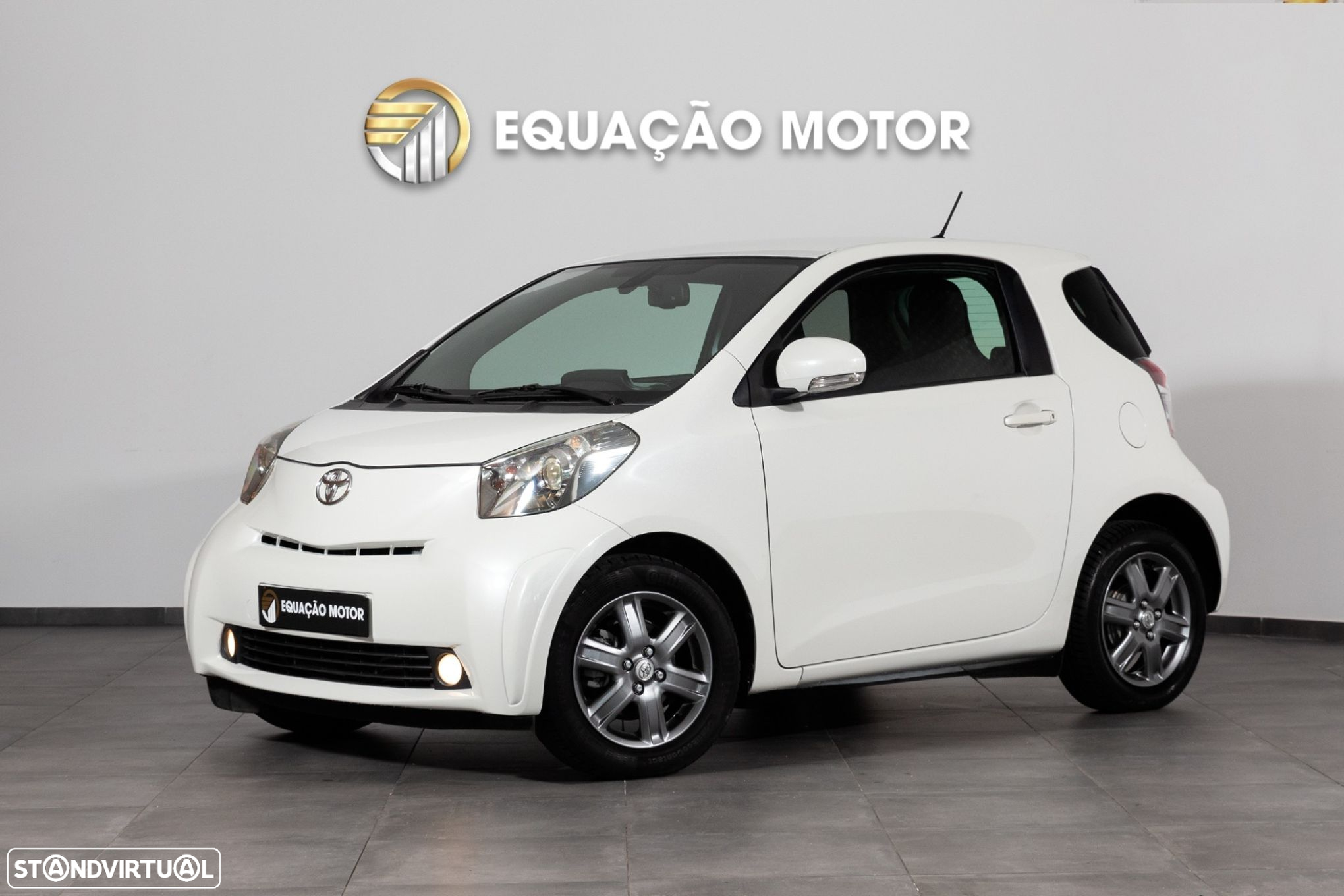 Toyota iQ 1.0 VVT-i - 2