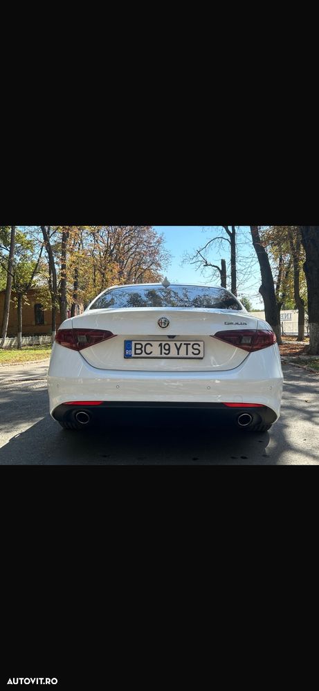 Alfa Romeo Giulia - 10