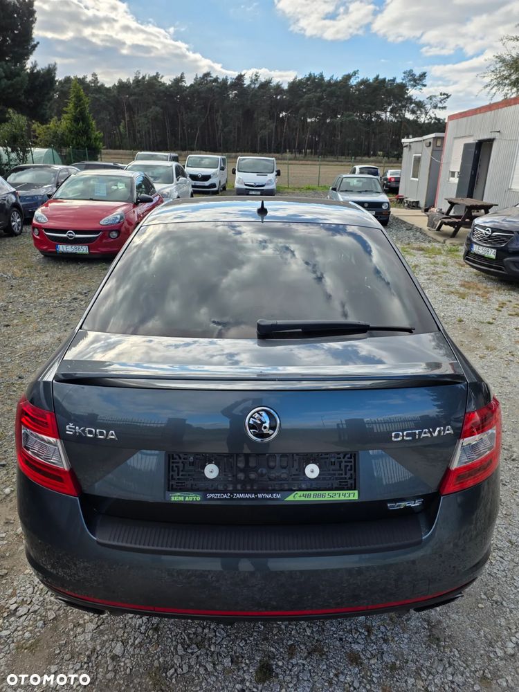 Skoda Octavia Combi 2.0 TSI (Green tec) DSG RS - 19