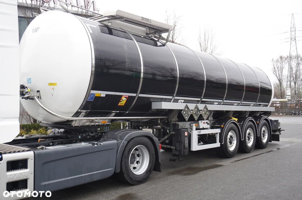 Lag O-3-ST L4BH  Cysterna do mas bitumicznych / ADR / 30000 l / 4 sztuki - 15