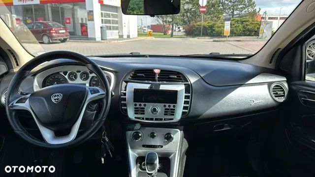 Lancia Delta 1.4 T-Jet Silver - 19