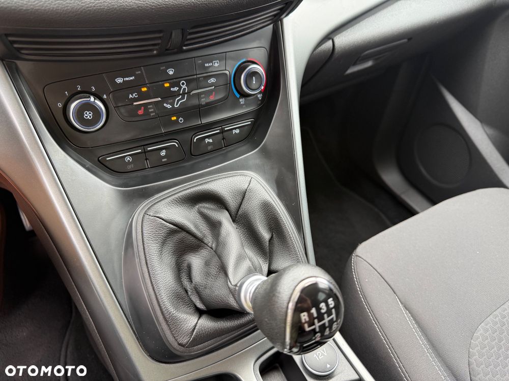Ford Kuga 1.5 EcoBoost 2x4 Cool & Connect - 15