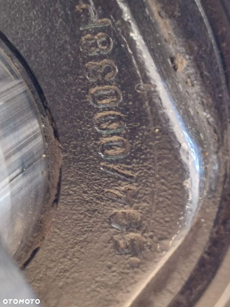Siłownik poziomowania łyżki  594/00038 JCB 536-60 - 9
