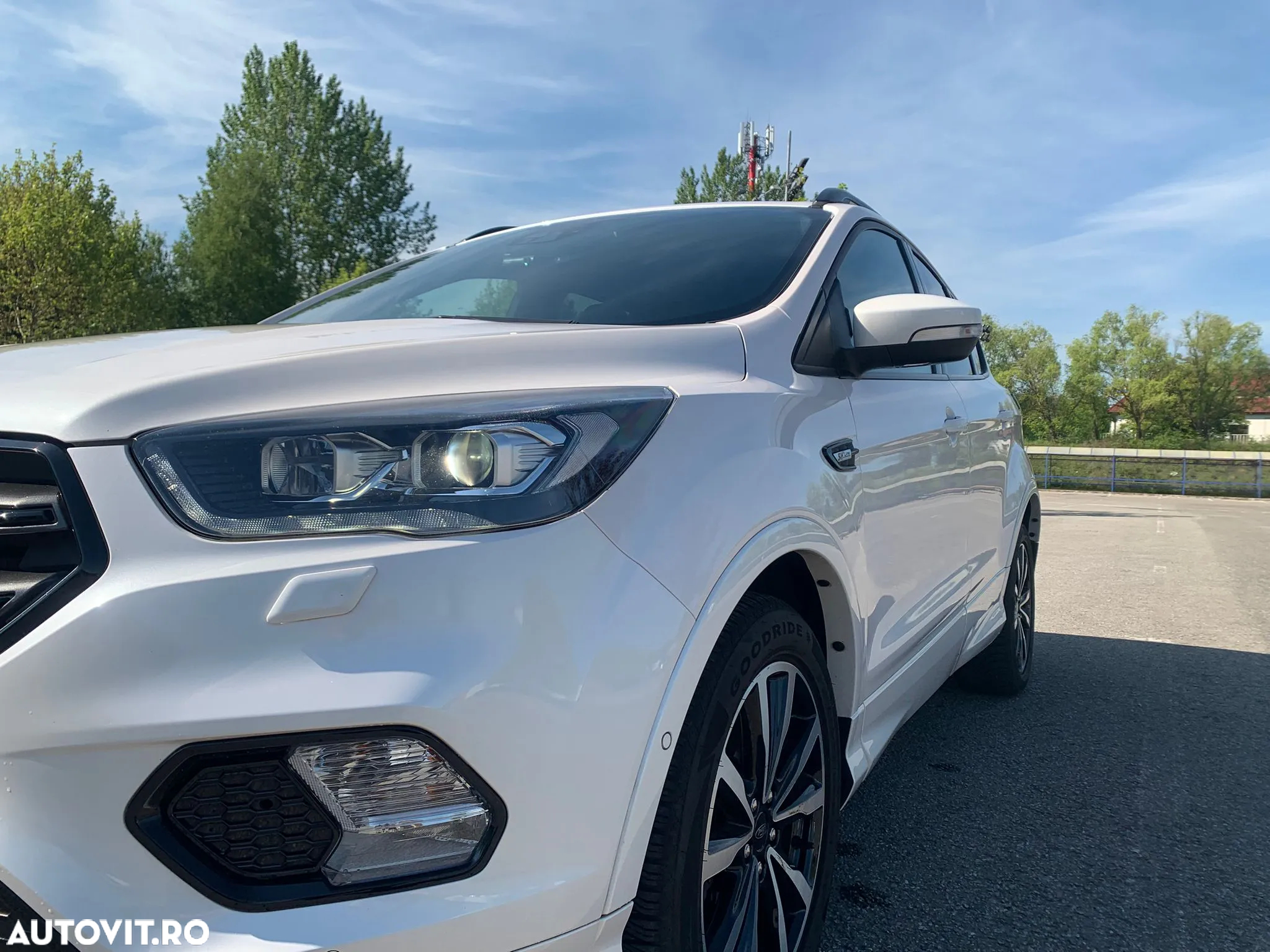 Ford Kuga 1.5 EcoBoost 4x4 Aut. ST-Line - 13