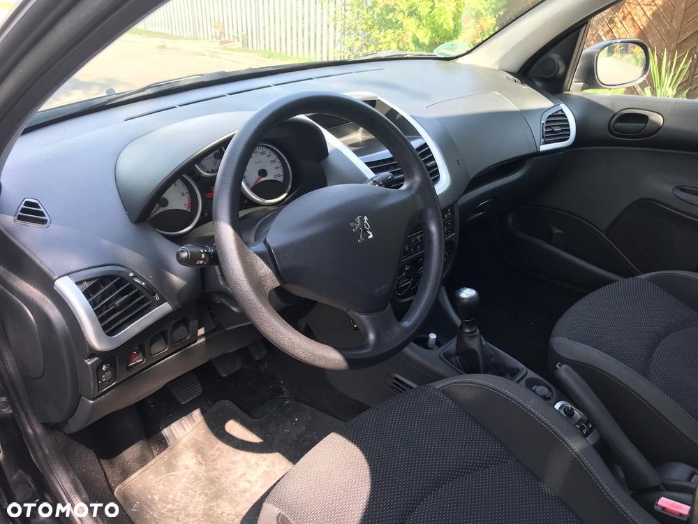 Peugeot 206 plus - 7