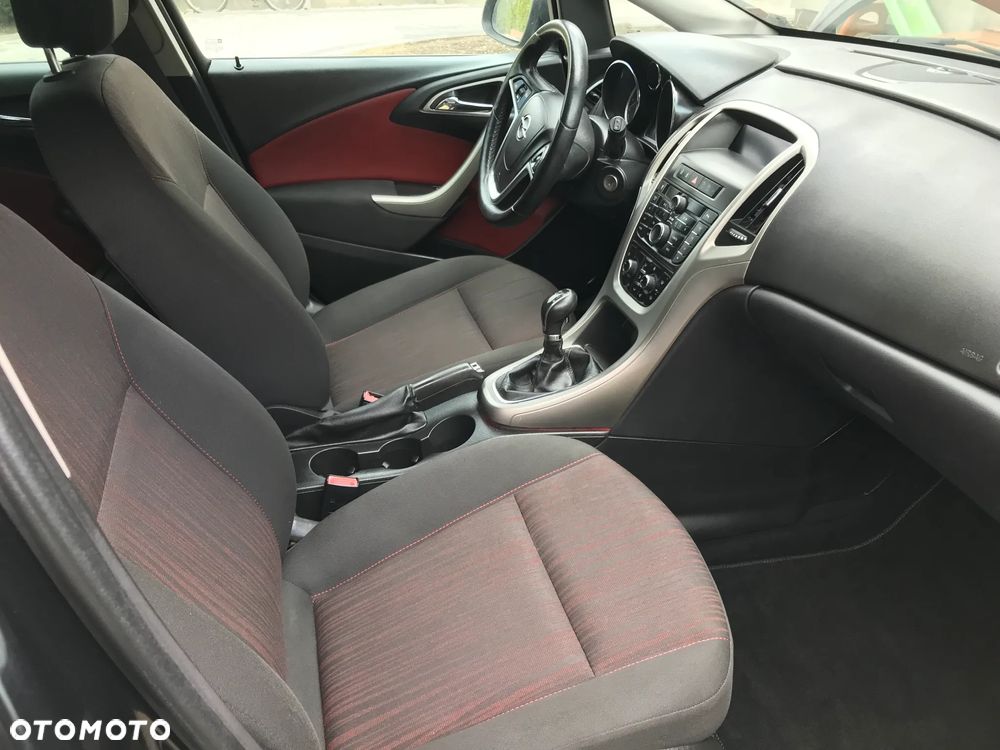 Opel Astra 1.4 Turbo Design Edition - 8