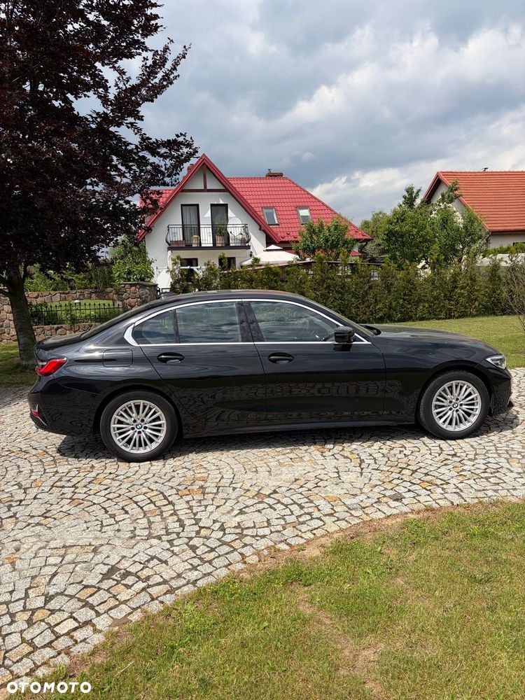 BMW Seria 3 318d - 10