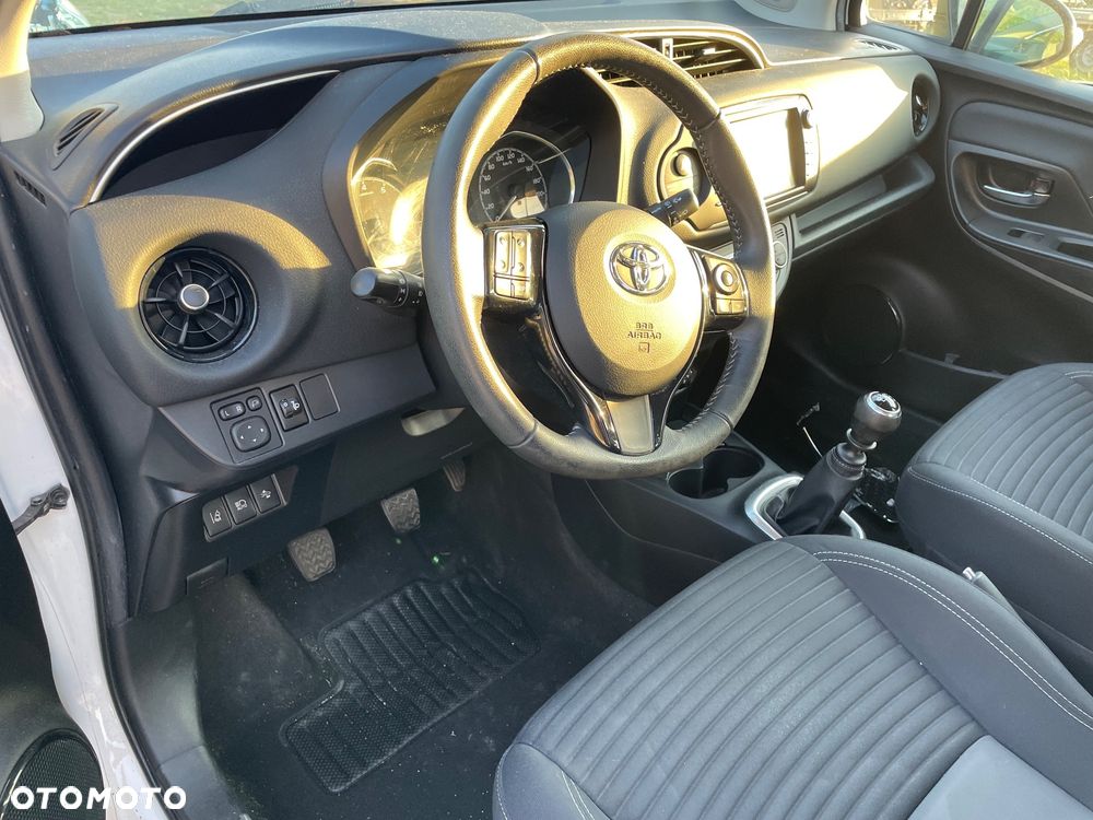 Toyota Yaris 1,5-Dual-VVT-iE Selection - 9