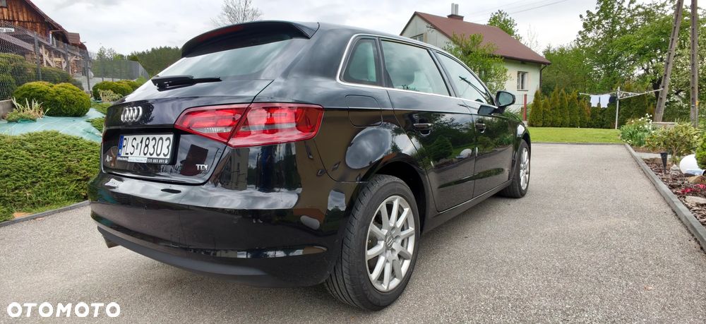 Audi A3 Sportback 1.6 TDI Ambiente - 11