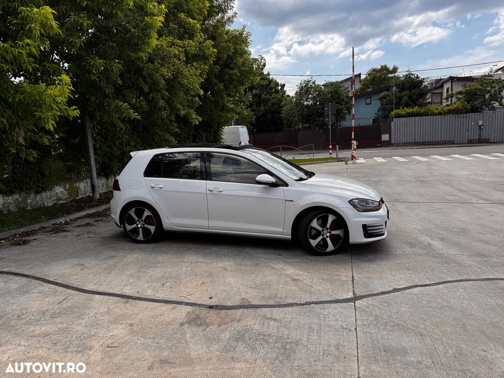 Volkswagen Golf 2.0 TSI BMT DSG GTI - 8