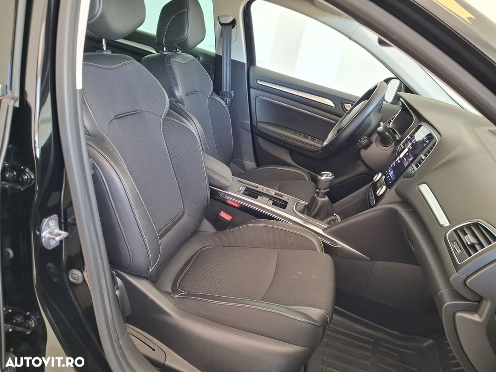 Renault Megane TCe 140 GPF Techno - 17