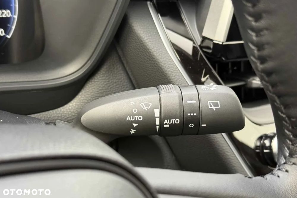 Toyota Corolla Cross 1.8 Hybrid Comfort - 18