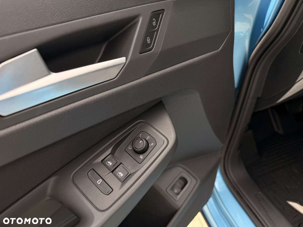 Ford Tourneo Connect Grand - 15