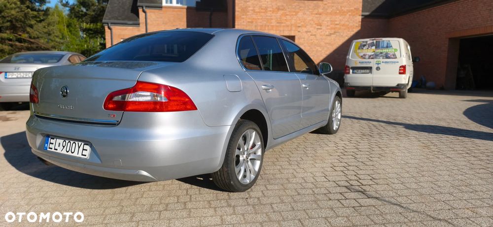 Skoda Superb 2.0 TDI Ambition - 12