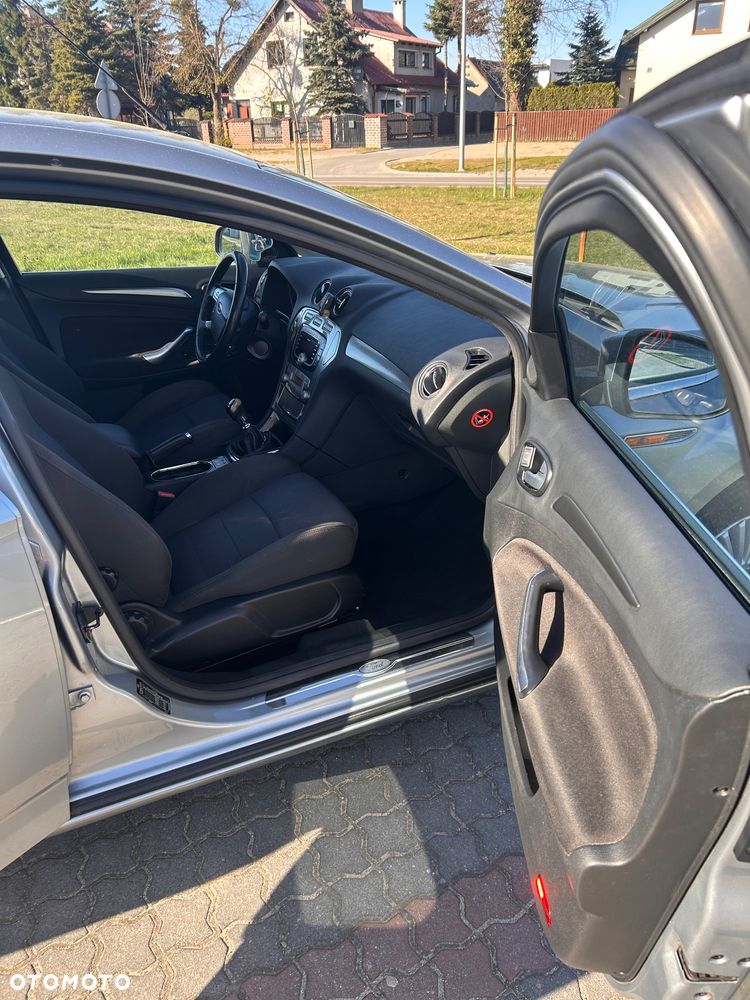 Ford Mondeo 2.0 TDCi Trend - 22