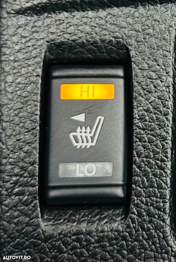 Nissan Qashqai 1.6 DCI Xtronic TEKNA - 26