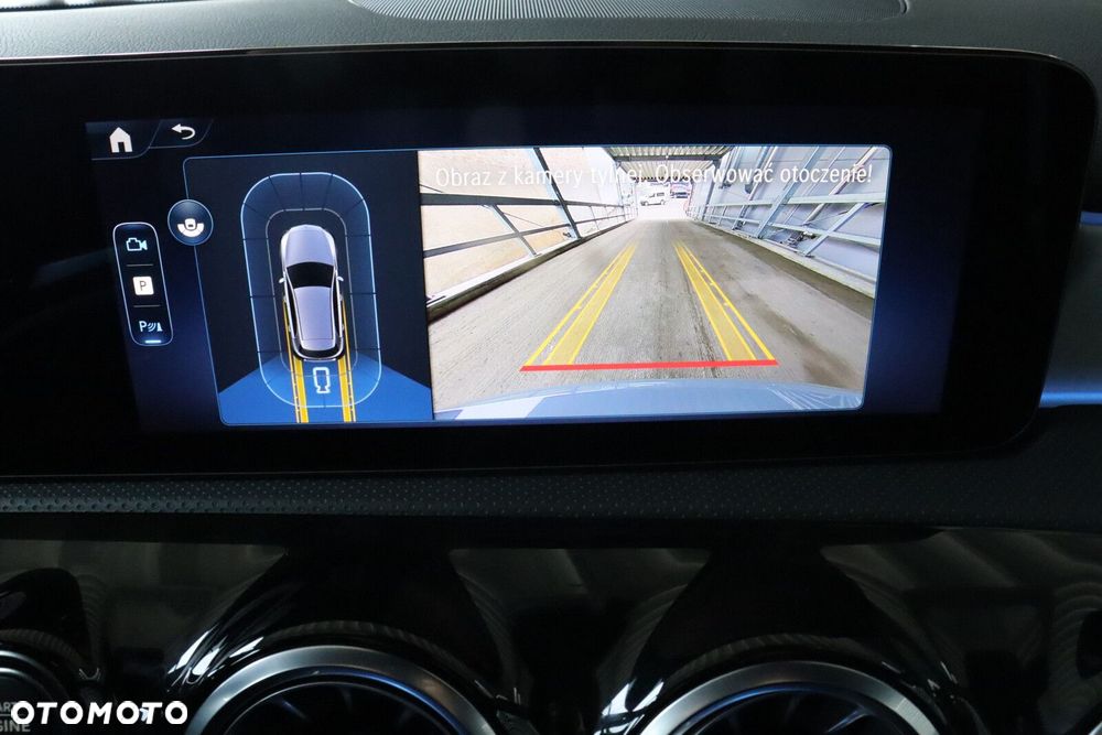 Mercedes-Benz Klasa A 220 4-Matic AMG Line 8G-DCT - 12