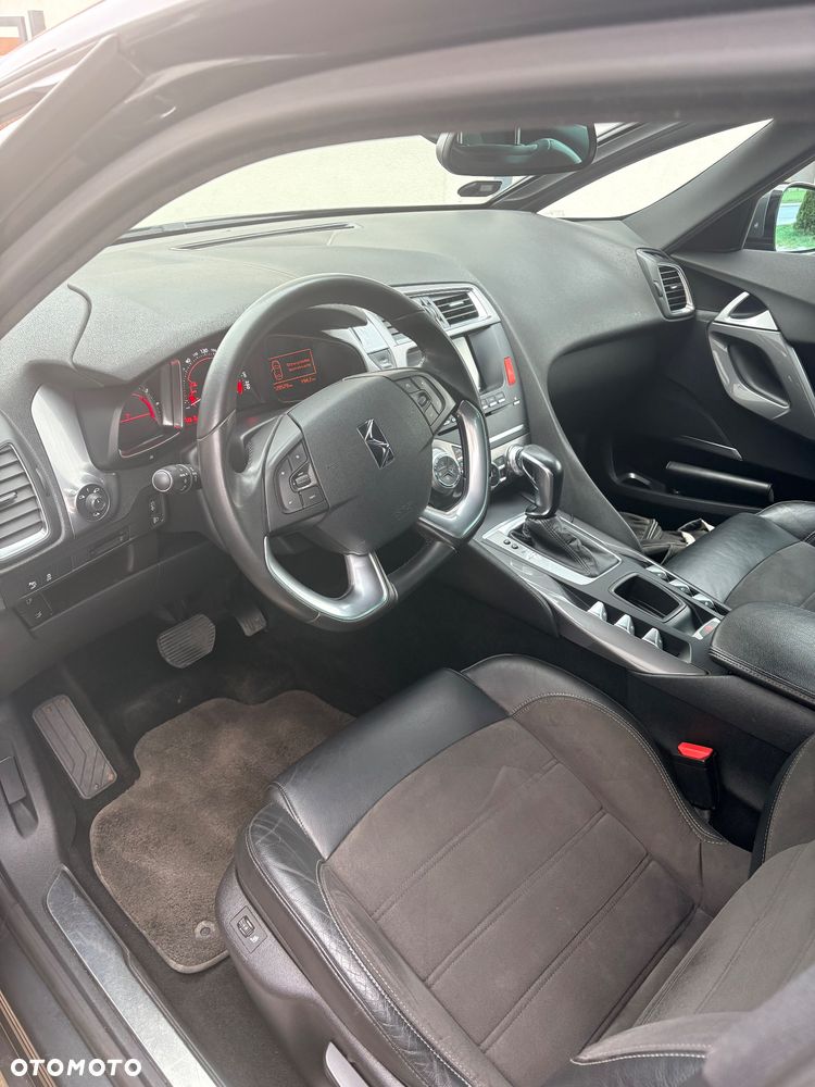 DS Automobiles DS 5 - 8