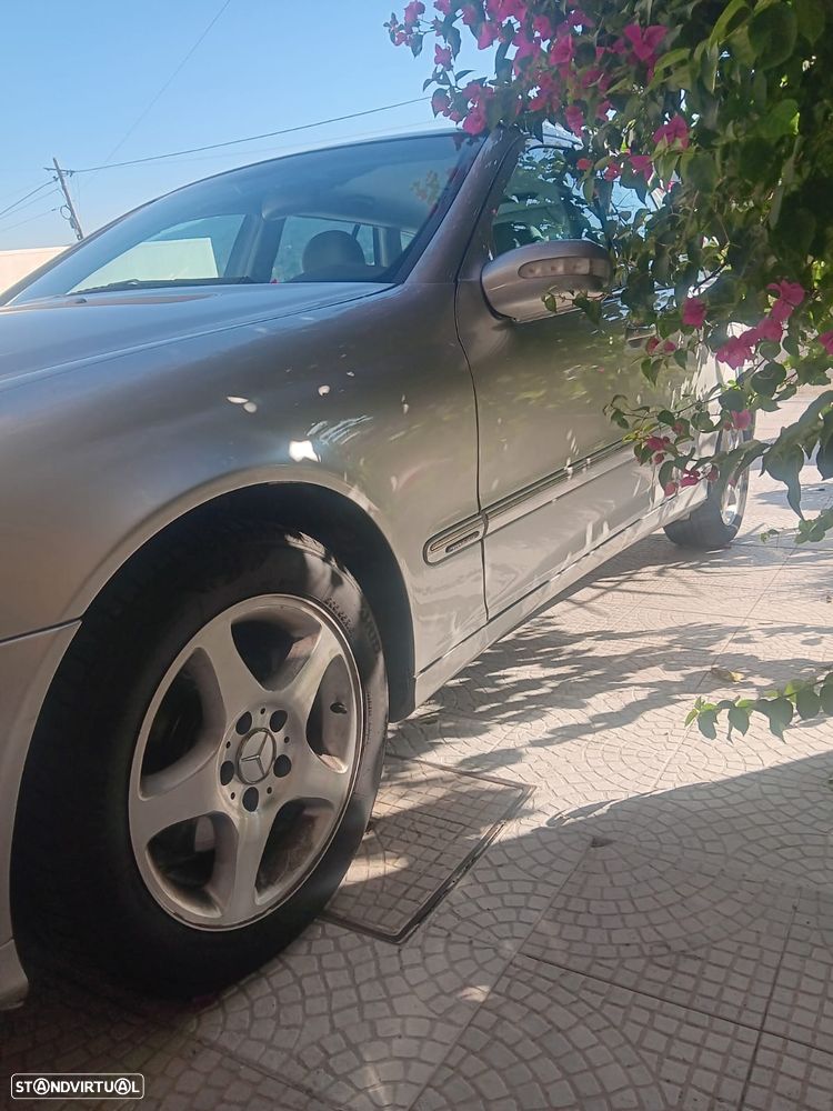 Mercedes-Benz C 220 CDi Avantgarde - 4