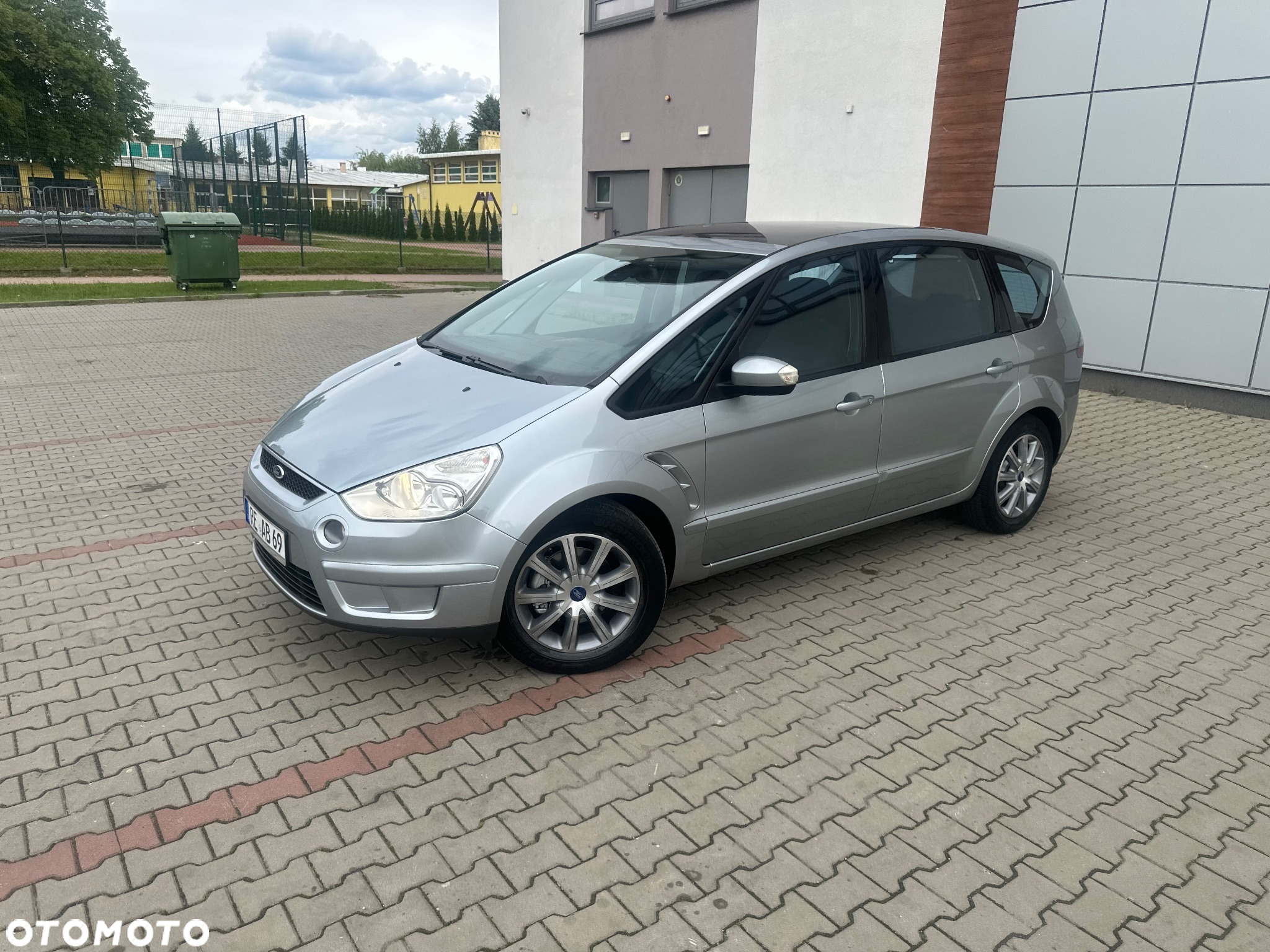 Ford S-Max 2.0 TDCi Ambiente - 20