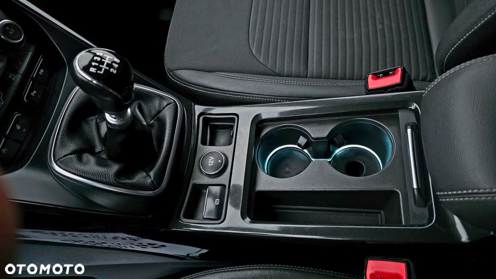 Ford Kuga 2.0 TDCi 4WD Titanium - 29