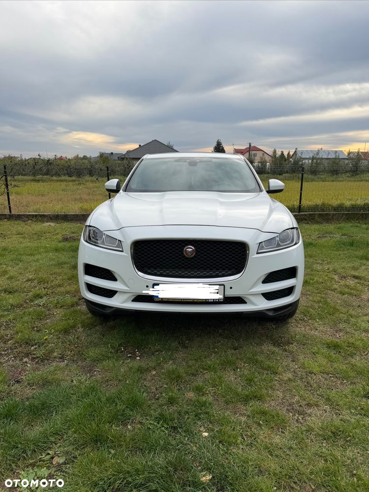 Jaguar F-Pace