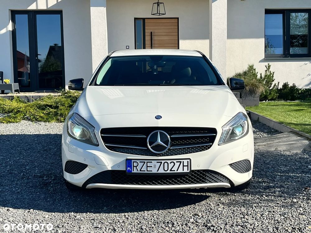 Mercedes-Benz Klasa A 180 BlueEfficiency Edition - 27