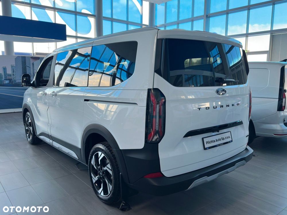 Ford Tourneo Custom - 5