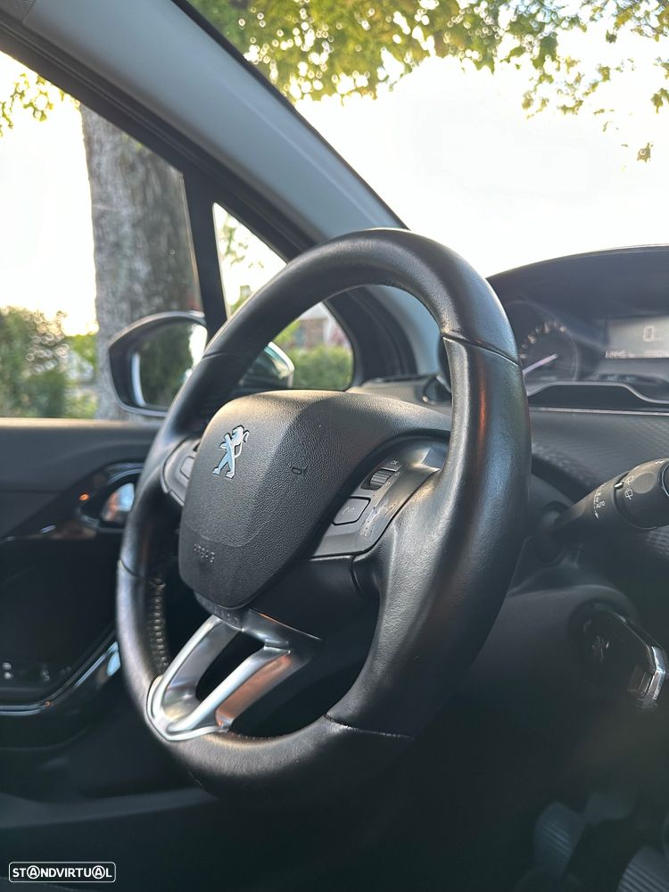 Peugeot 208 1.2 PureTech Style - 29