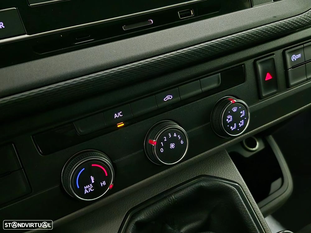 VW Transporter LONGA 2.0TDI | GARANTIA | NACIONAL - 2020 - 18