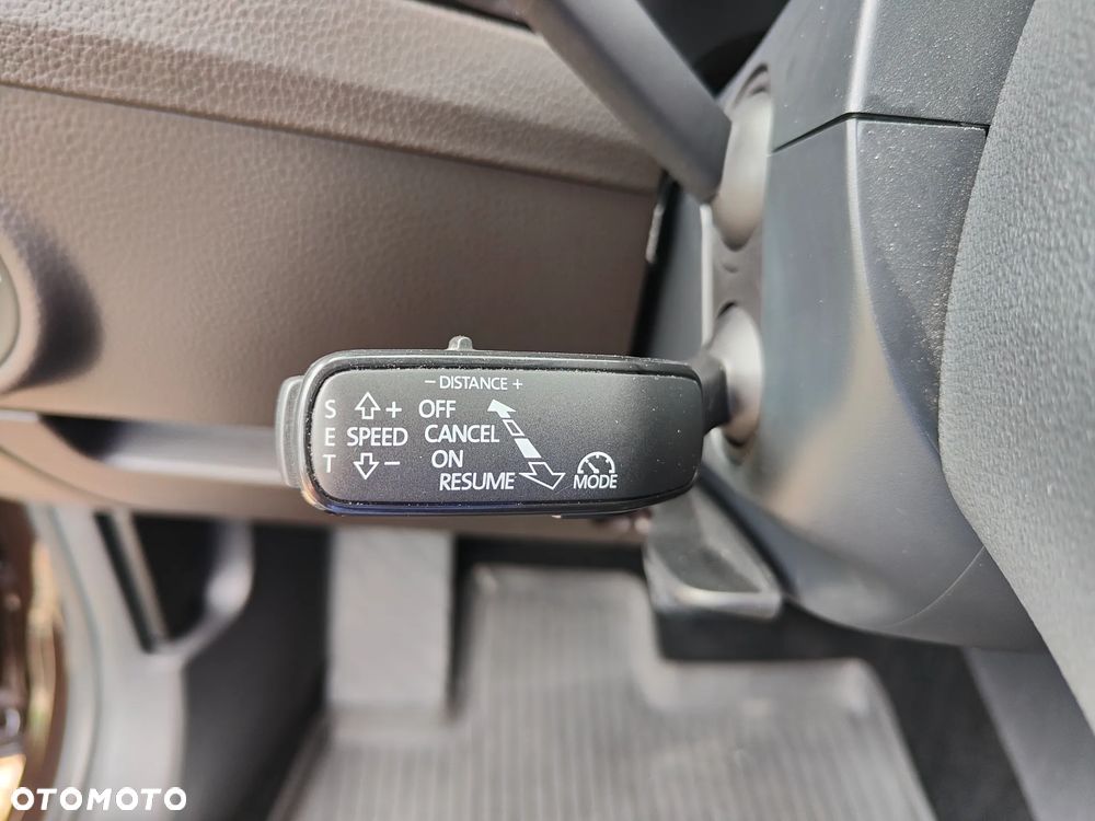 Skoda Superb 2.0 TDI L&K DSG - 24